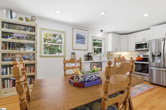 101 Dove Lane, Taylors, SC 29687