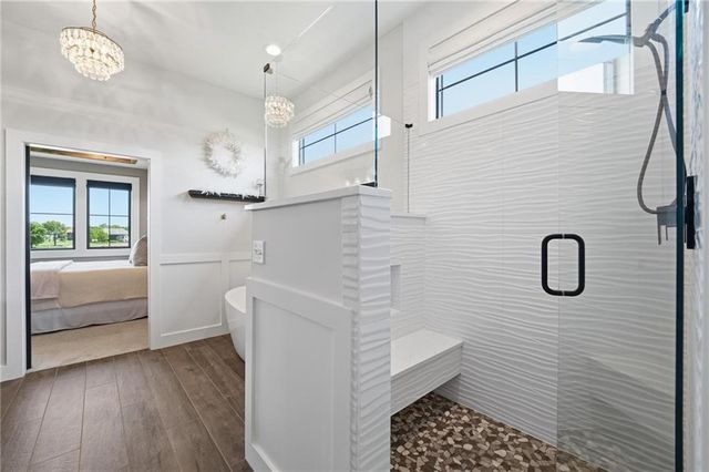 4261 Lakeshore Drive, Basehor, KS 66007