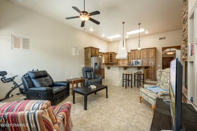1506 Fairway Village Drive, Las Cruces, NM 88007