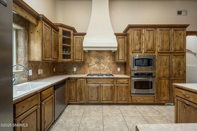 1506 Fairway Village Drive, Las Cruces, NM 88007