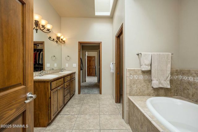 1506 Fairway Village Drive, Las Cruces, NM 88007