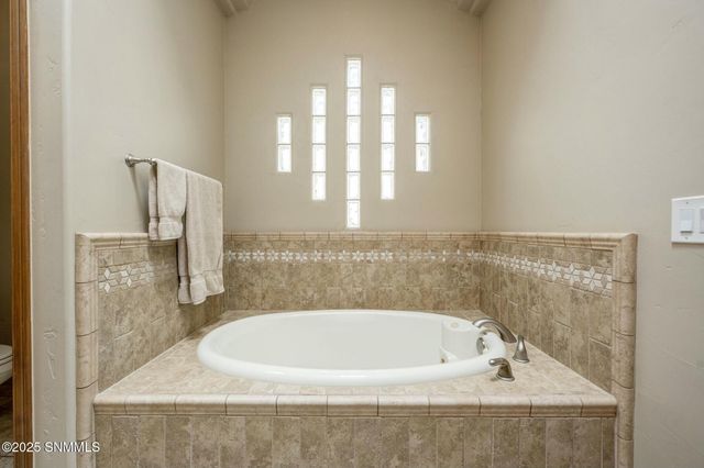 1506 Fairway Village Drive, Las Cruces, NM 88007