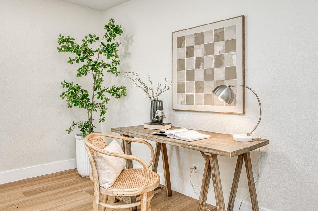 Image 15 of property listing at 6569 N Teilman Avenue, Fresno, CA 93711