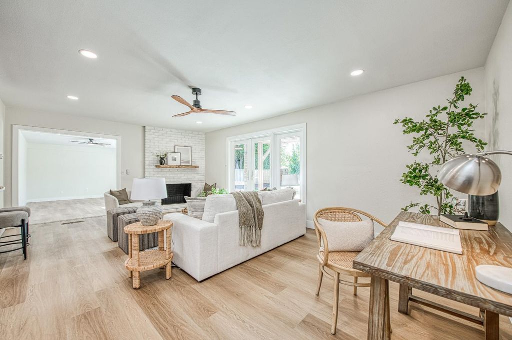 Image 16 of property listing at 6569 N Teilman Avenue, Fresno, CA 93711