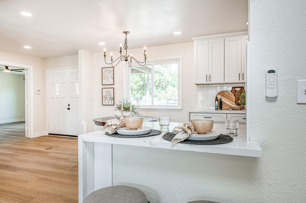 Image 19 of property listing at 6569 N Teilman Avenue, Fresno, CA 93711