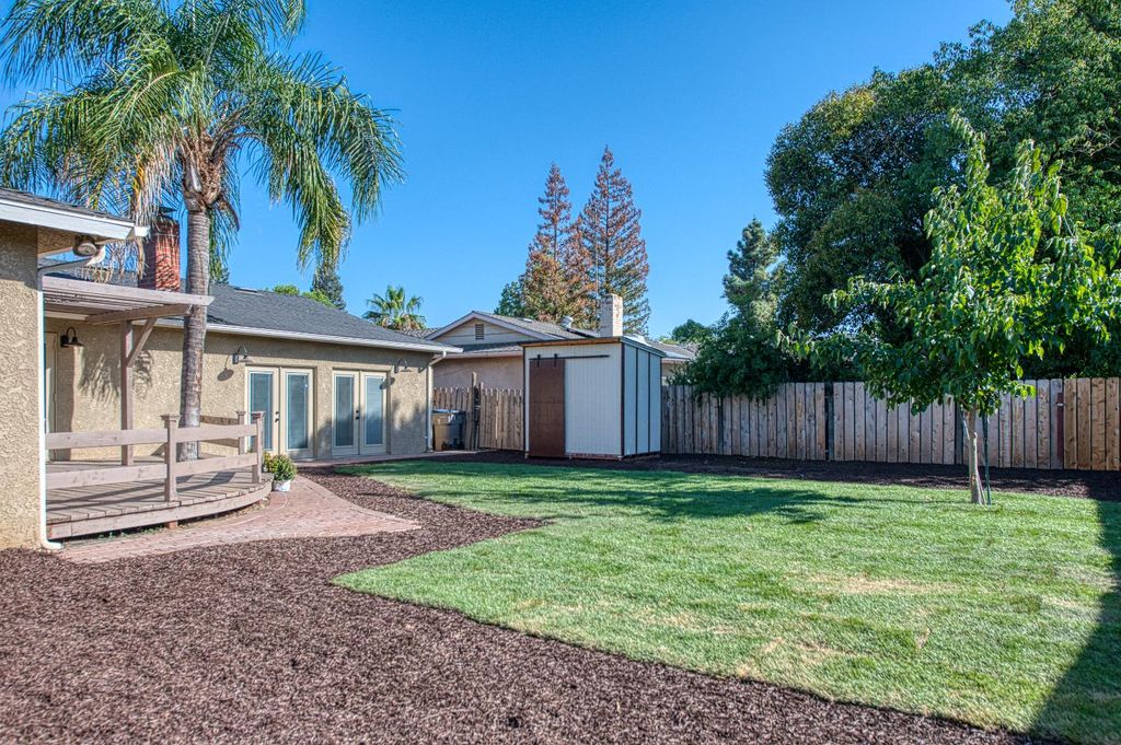 Image 43 of property listing at 6569 N Teilman Avenue, Fresno, CA 93711