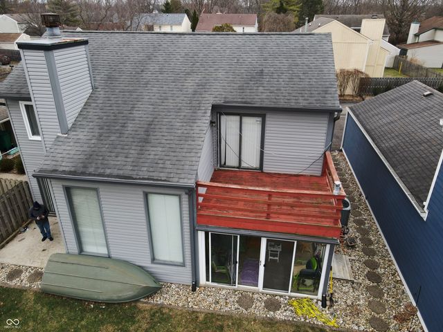 876 Woodcross Court, Avon, IN 46123