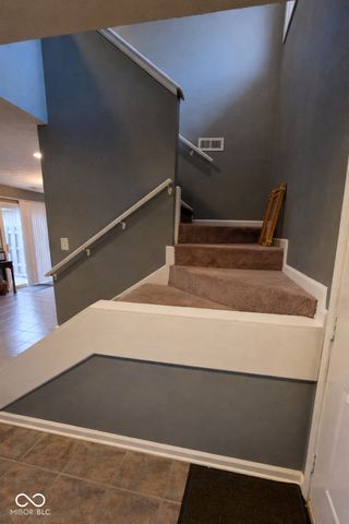 876 Woodcross Court, Avon, IN 46123