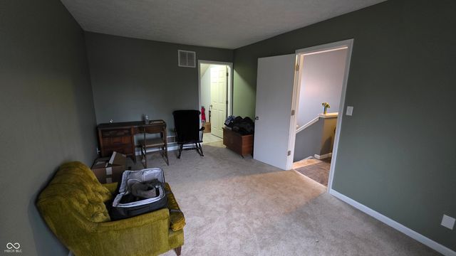 876 Woodcross Court, Avon, IN 46123