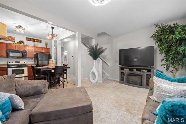 2056 Celebration Park Circle, Belleville, IL 62220