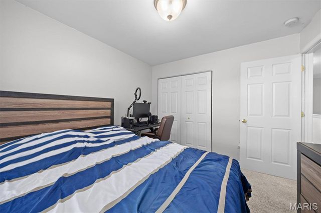 2056 Celebration Park Circle, Belleville, IL 62220