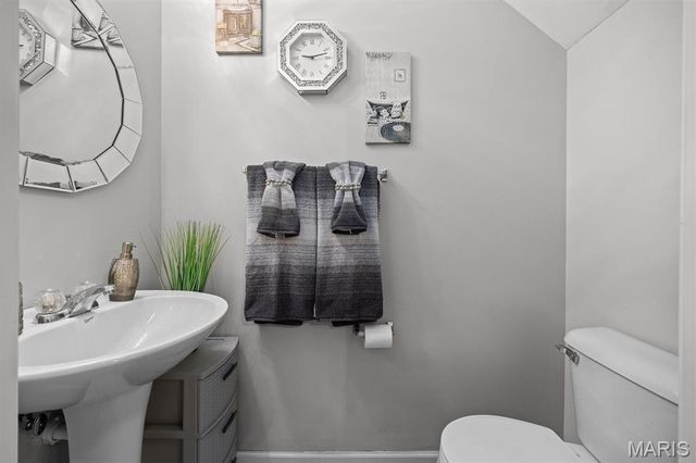 2056 Celebration Park Circle, Belleville, IL 62220