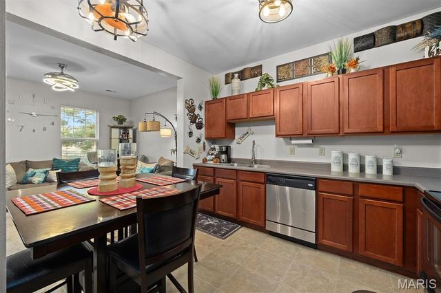 2056 Celebration Park Circle, Belleville, IL 62220