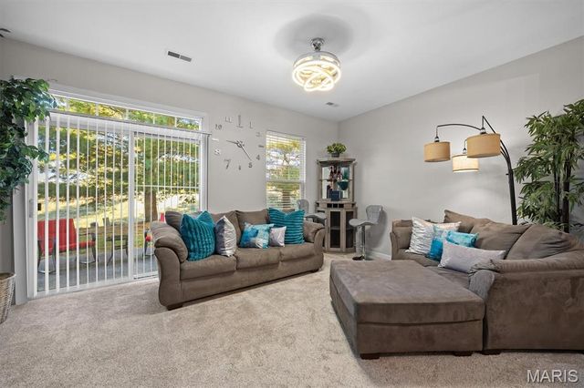 2056 Celebration Park Circle, Belleville, IL 62220