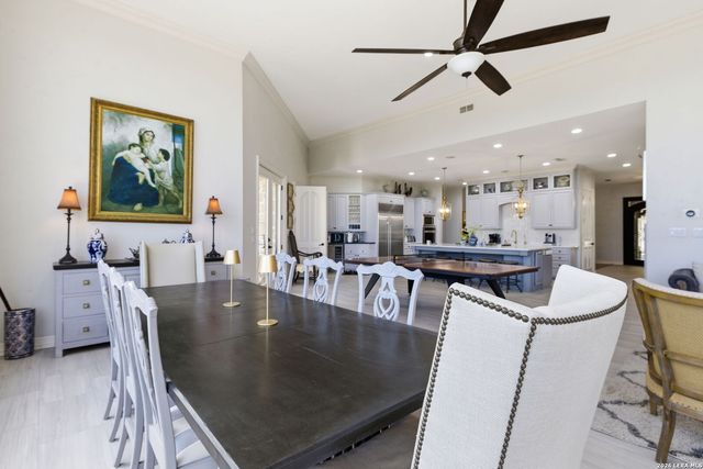 1723 Greystone Rdg, San Antonio, TX 78258