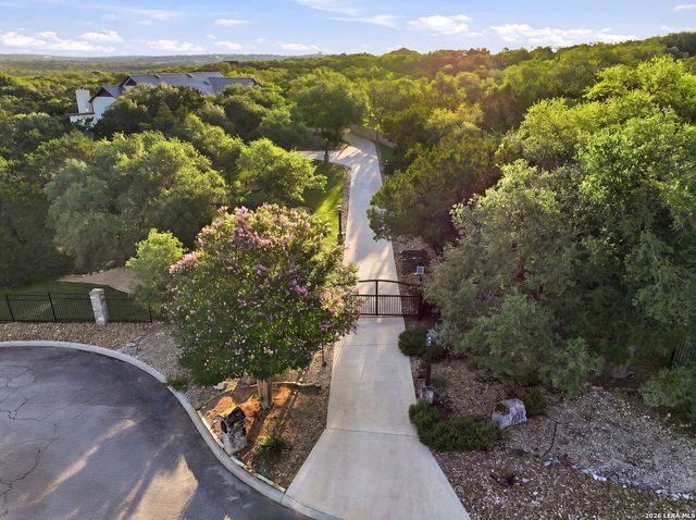 1723 Greystone Rdg, San Antonio, TX 78258