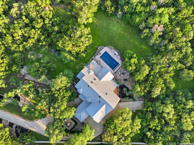 1723 Greystone Rdg, San Antonio, TX 78258