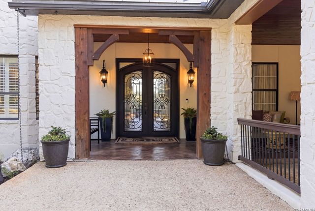 1723 Greystone Rdg, San Antonio, TX 78258