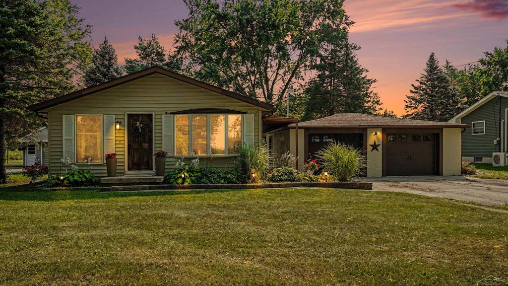 5111 S 2 Mile Rd Road, Monitor Twp, MI 48706