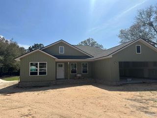 5597 Crestwood Dr, Milton, FL 32583