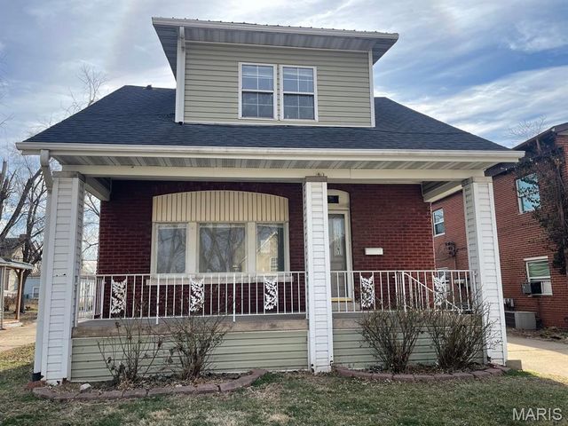 2208 Iowa Street, Granite City, IL 62040