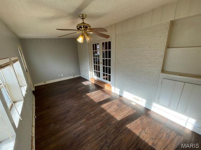 2208 Iowa Street, Granite City, IL 62040