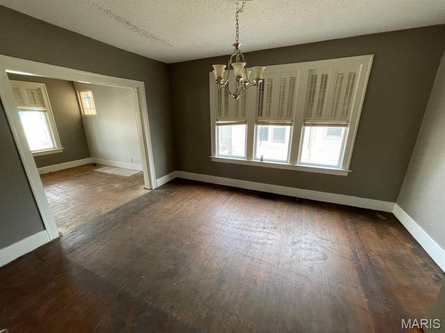 2208 Iowa Street, Granite City, IL 62040