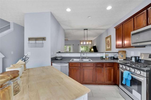 541 Lantern Wood Drive, Scottdale, GA 30079