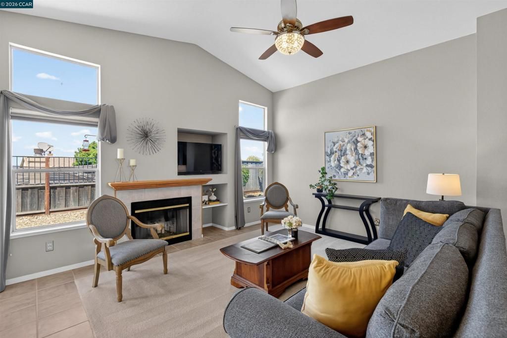 Image 6 of property listing at 549 Burdick Dr, Bay Point, CA 94565