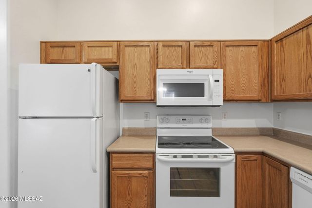 6563 E Ladonna Lane, Tucson, AZ 85756