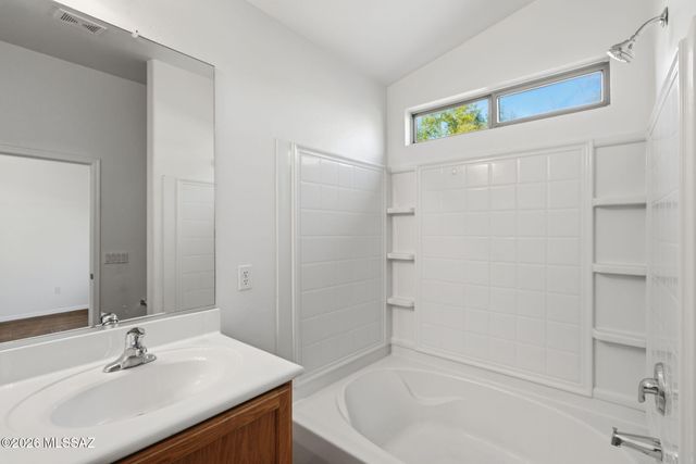 6563 E Ladonna Lane, Tucson, AZ 85756