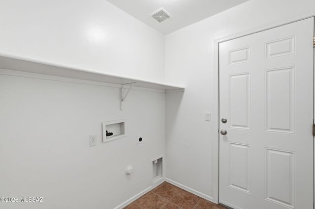 6563 E Ladonna Lane, Tucson, AZ 85756