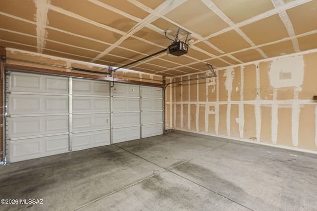 6563 E Ladonna Lane, Tucson, AZ 85756