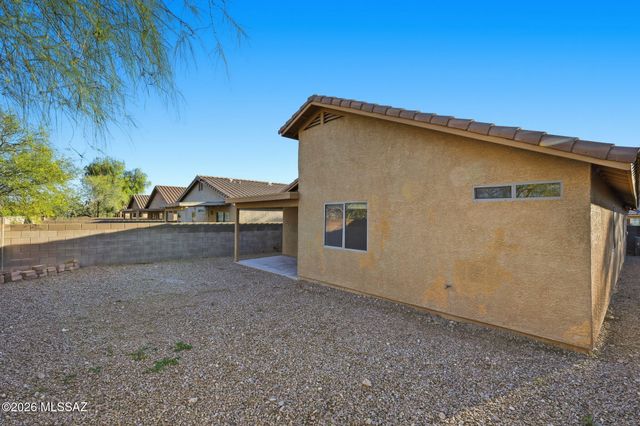 6563 E Ladonna Lane, Tucson, AZ 85756