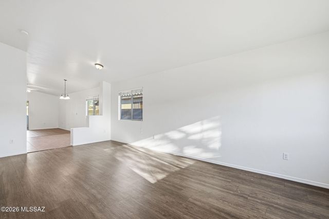 6563 E Ladonna Lane, Tucson, AZ 85756