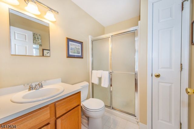 16 SPRUCE TERRACE, Mount Arlington Boro, NJ 07856