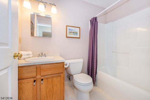 16 SPRUCE TERRACE, Mount Arlington Boro, NJ 07856