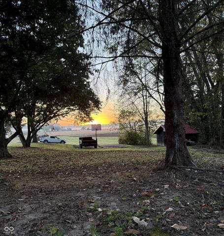 539 E Washington Street, Morgantown, IN 46160