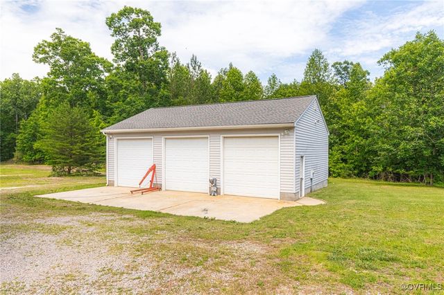 14811 Northwood Dr, Chesterfield, VA 23838