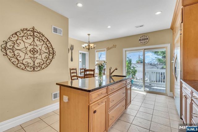 467 Summit Avenue, Hackensack, NJ 07601
