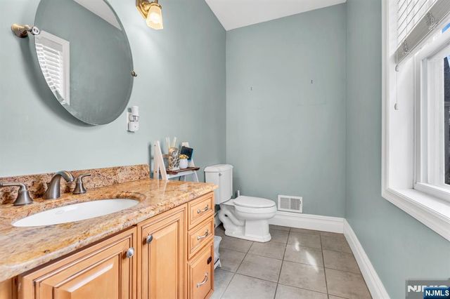 467 Summit Avenue, Hackensack, NJ 07601