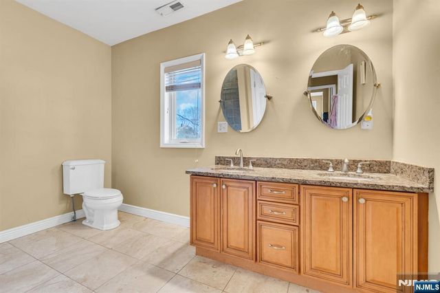 467 Summit Avenue, Hackensack, NJ 07601
