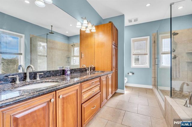 467 Summit Avenue, Hackensack, NJ 07601