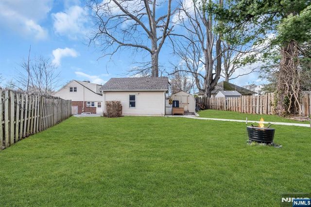 467 Summit Avenue, Hackensack, NJ 07601