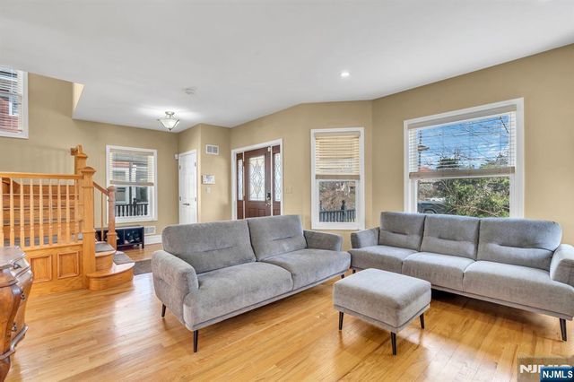 467 Summit Avenue, Hackensack, NJ 07601