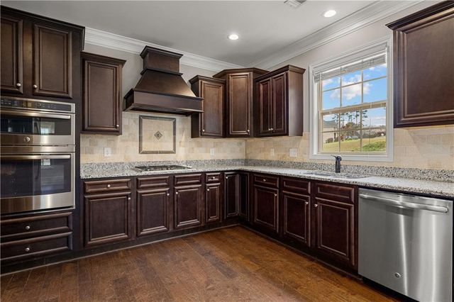 7460 River Walk Drive, Douglasville, GA 30135