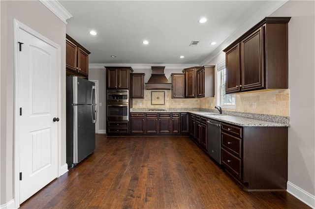 7460 River Walk Drive, Douglasville, GA 30135