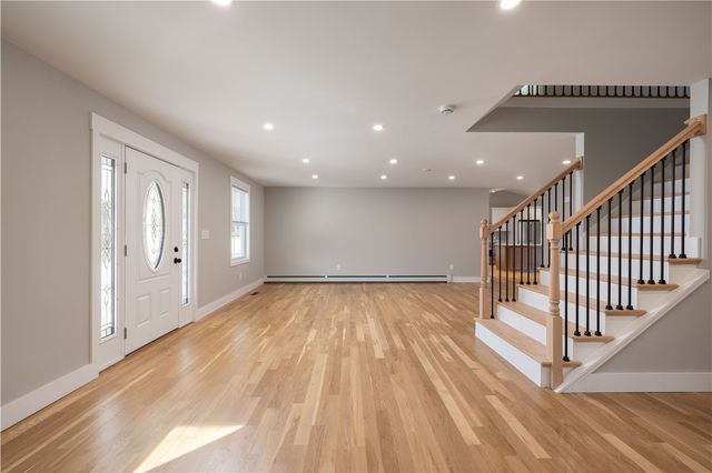 311 Hope Road, Cranston, RI 02921