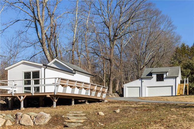 311 Hope Road, Cranston, RI 02921