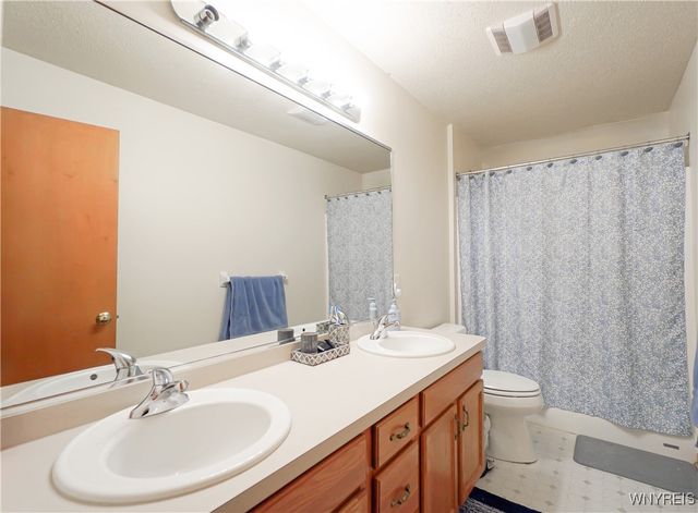 5190 Briercliff Drive, Hamburg, NY 14075